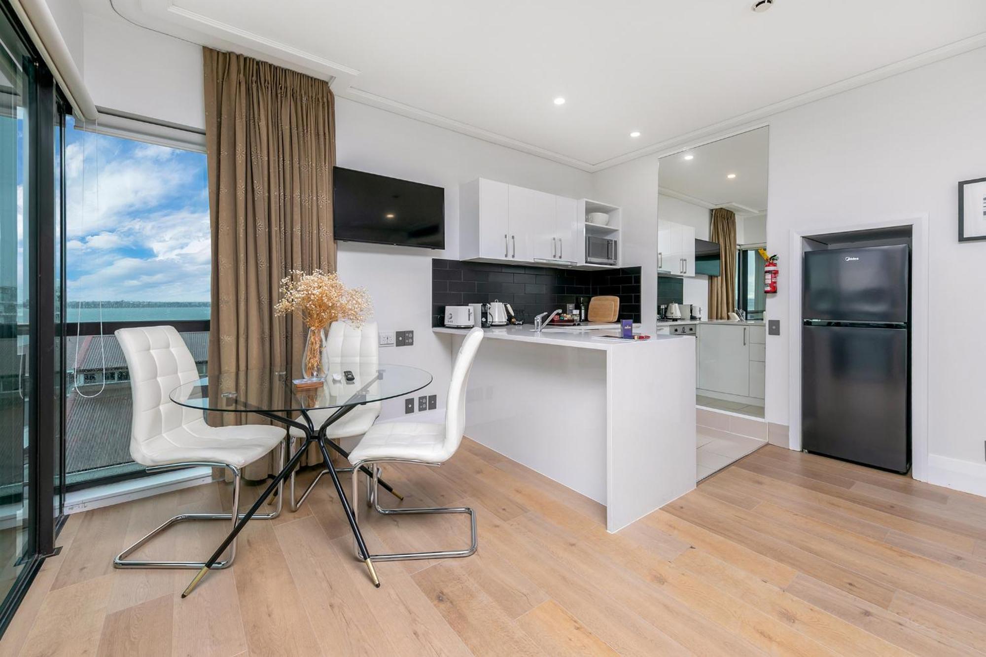 Exquisite Sun Soaked Corner Apartment 奥克兰 外观 照片